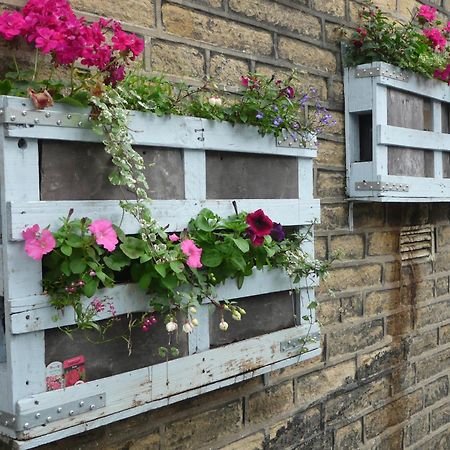 The Torrs Apartments New Mills Экстерьер фото