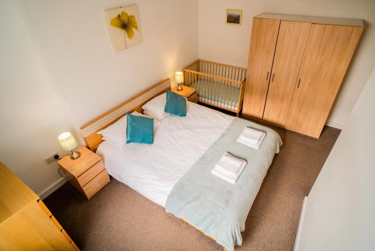 The Torrs Apartments New Mills Экстерьер фото