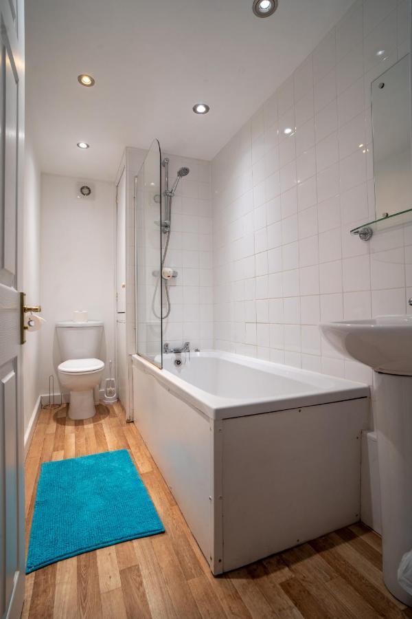 The Torrs Apartments New Mills Экстерьер фото