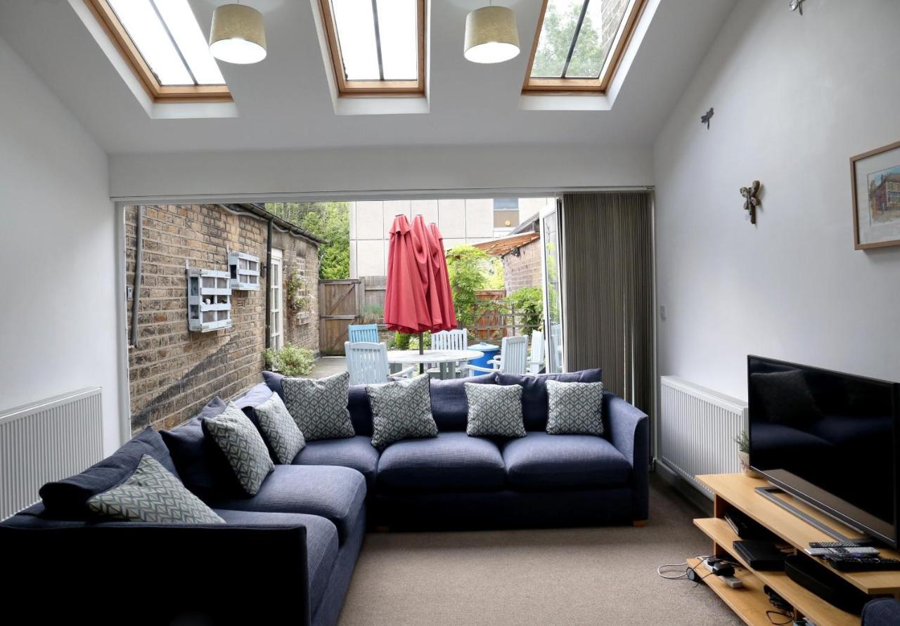The Torrs Apartments New Mills Экстерьер фото